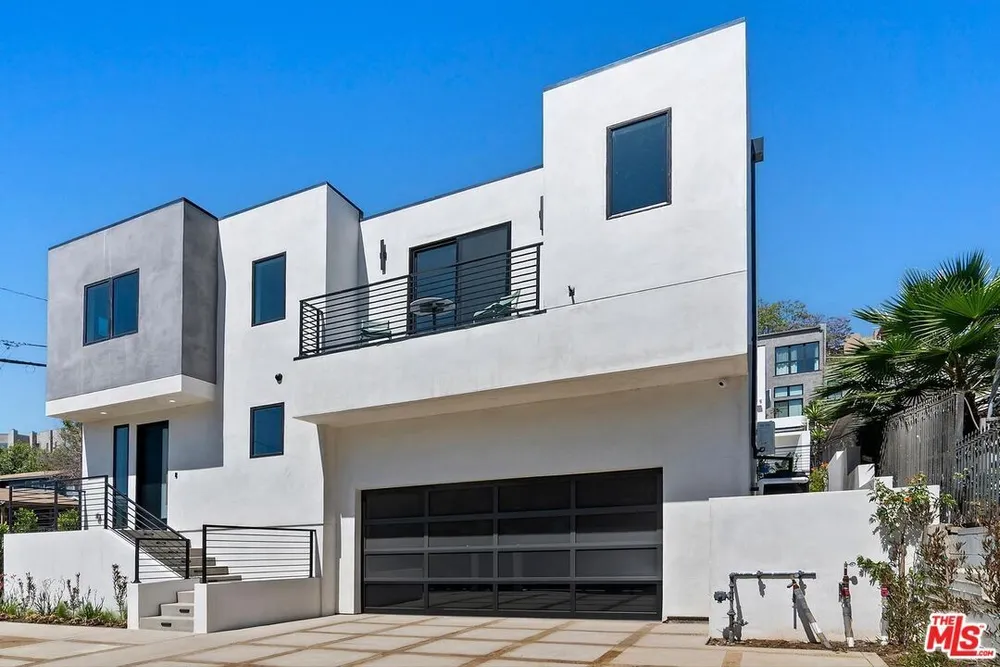 1903 Lake Shore Ave, Silver Lake, CA 90039