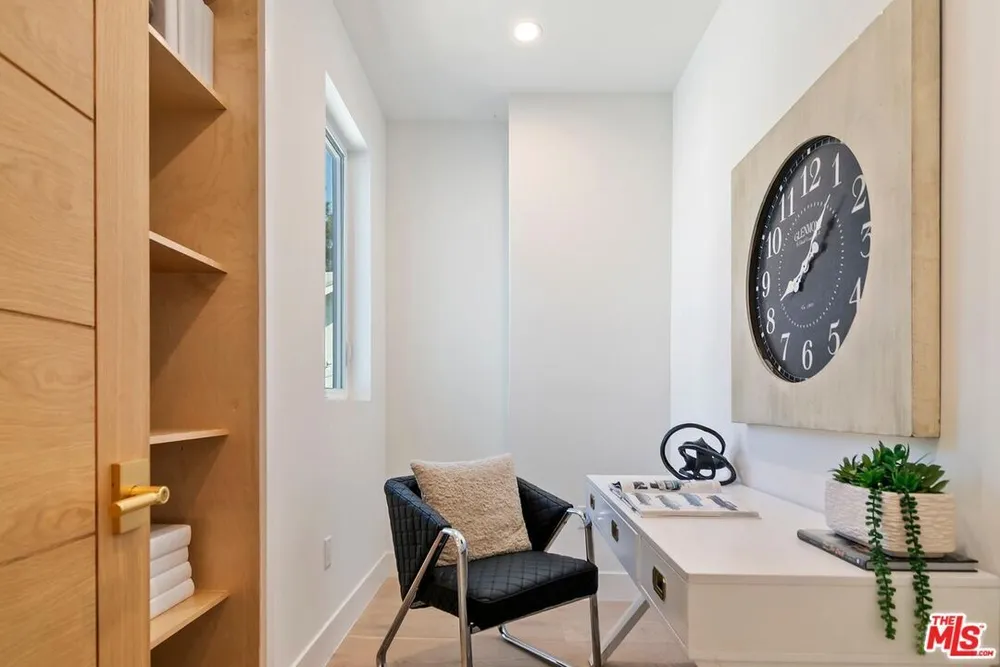 1903 Lake Shore Ave, Silver Lake, CA 90039