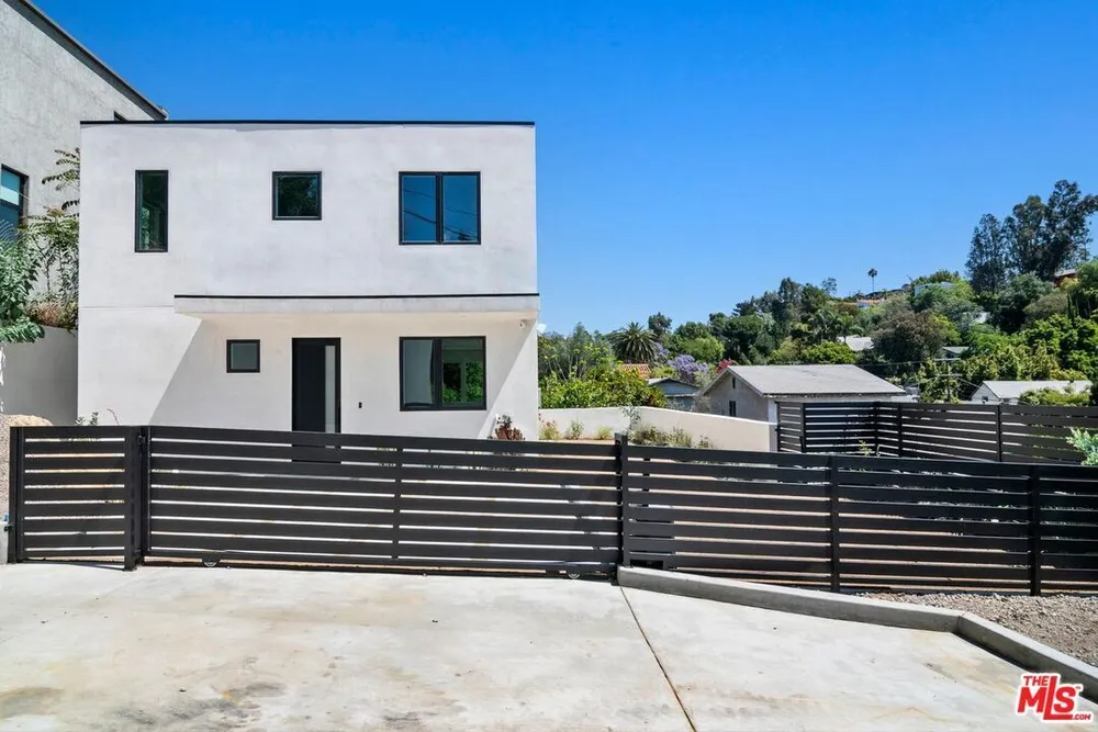 1903 Lake Shore Ave, Silver Lake, CA 90039