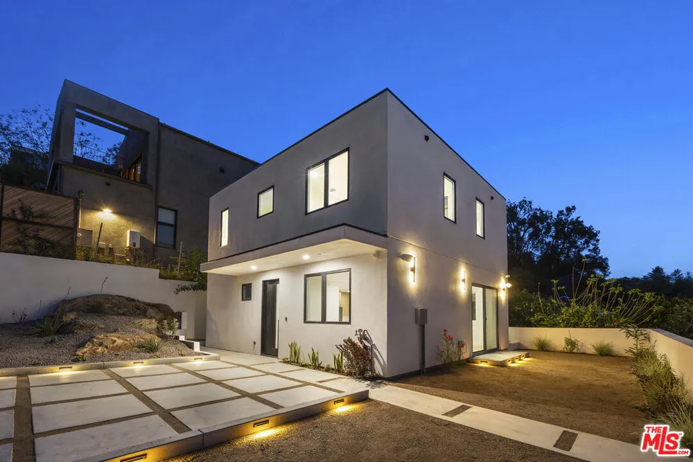 1903 Lake Shore Ave, Silver Lake, CA 90039