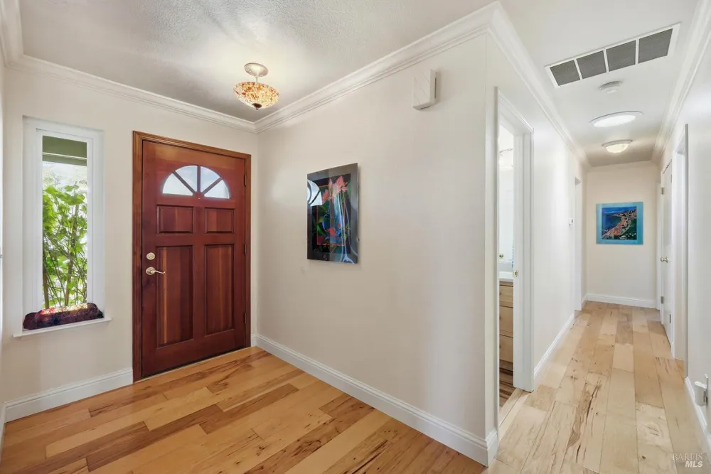 180 Barrio Way, Windsor, CA 95492