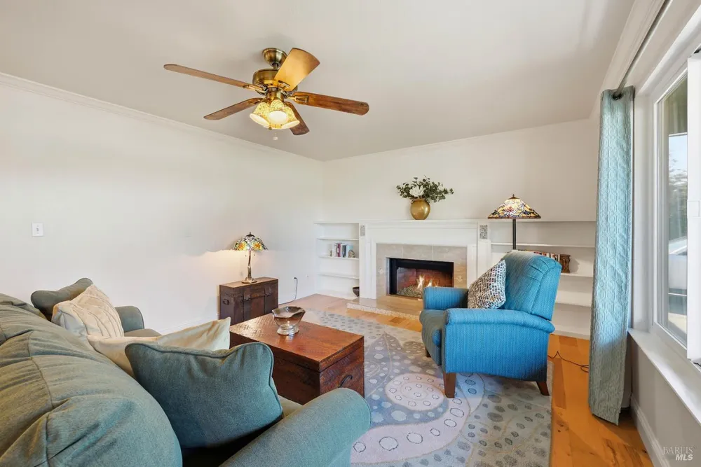 180 Barrio Way, Windsor, CA 95492