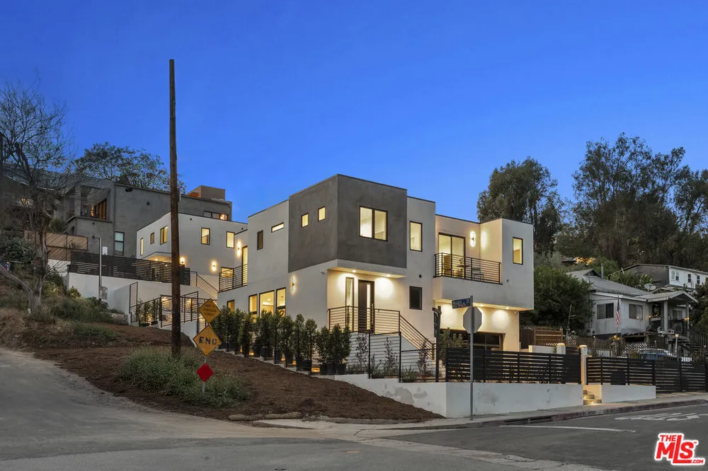 1903 Lake Shore Ave, Silver Lake, CA 90039