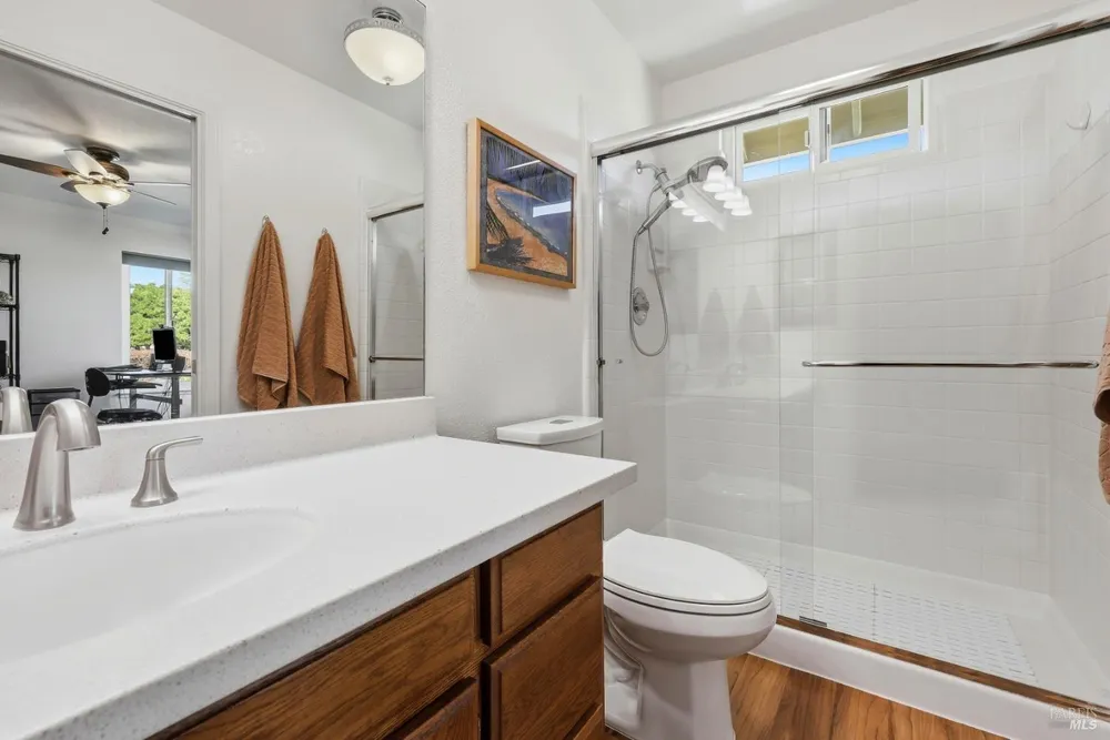 180 Barrio Way, Windsor, CA 95492