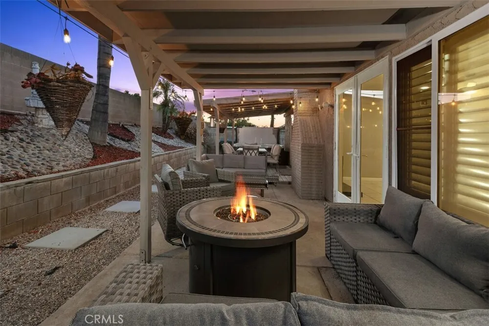 1130 Zircon St, Corona, CA 92882