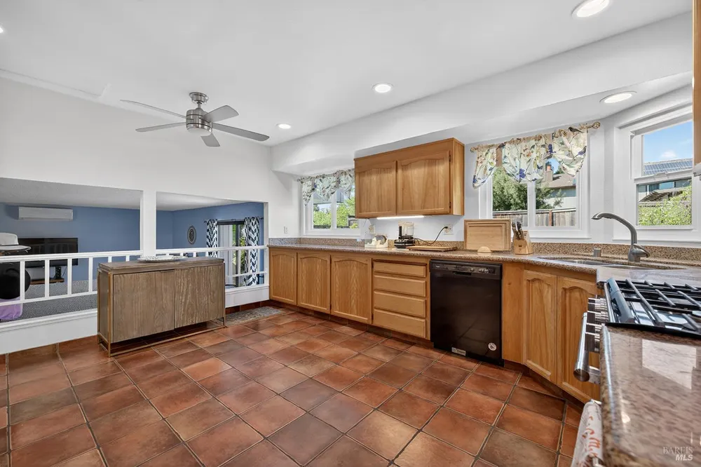 5410 Corbett Circle, Santa Rosa, CA 95403