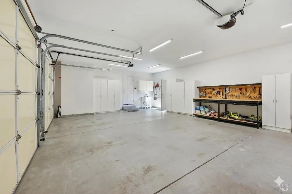 180 Barrio Way, Windsor, CA 95492