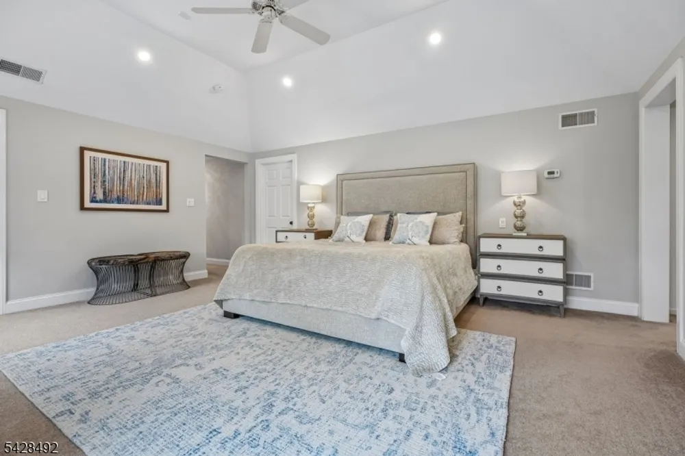 18 Sandy Hill Rd, Chatham, NJ 07928