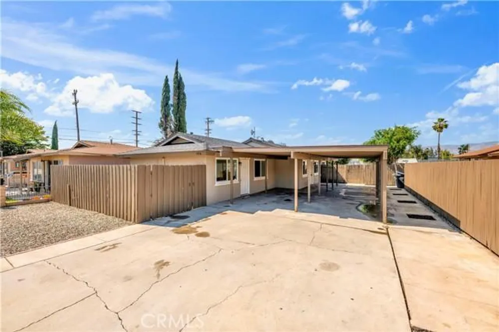 470 W Kimball Ave, Hemet, CA 92543