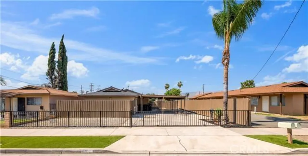 470 W Kimball Ave, Hemet, CA 92543