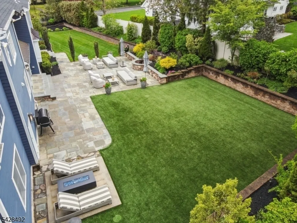 18 Sandy Hill Rd, Chatham, NJ 07928