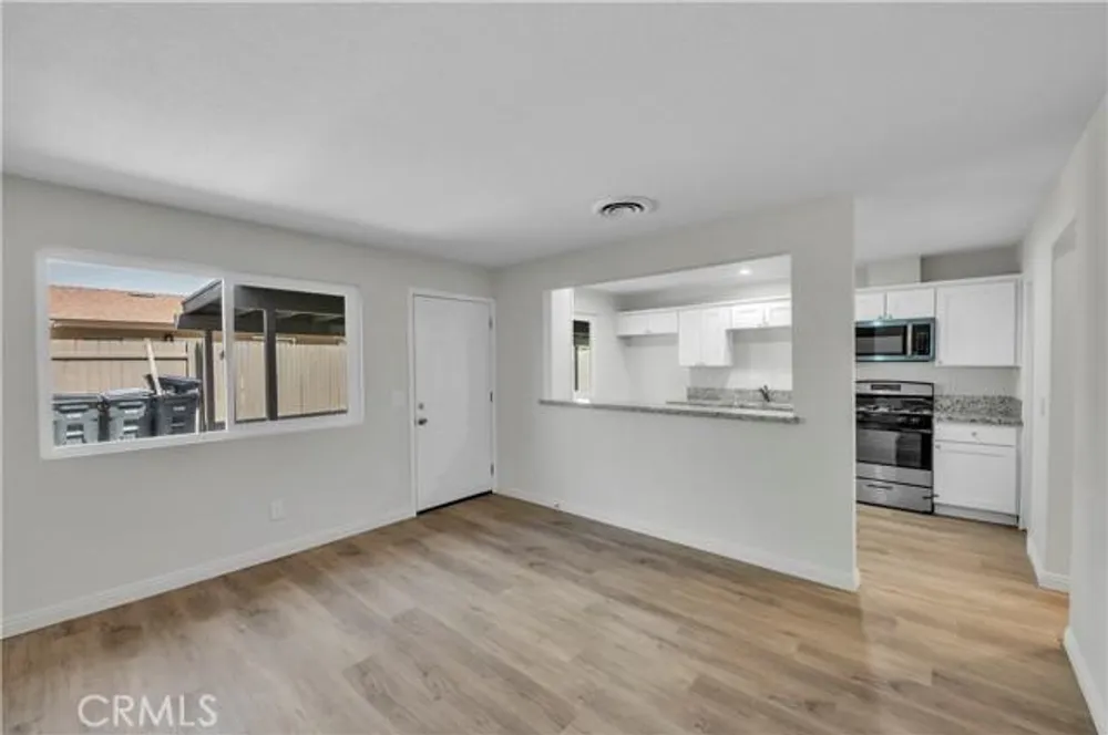470 W Kimball Ave, Hemet, CA 92543