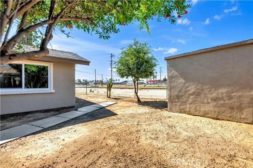 470 W Kimball Ave, Hemet, CA 92543