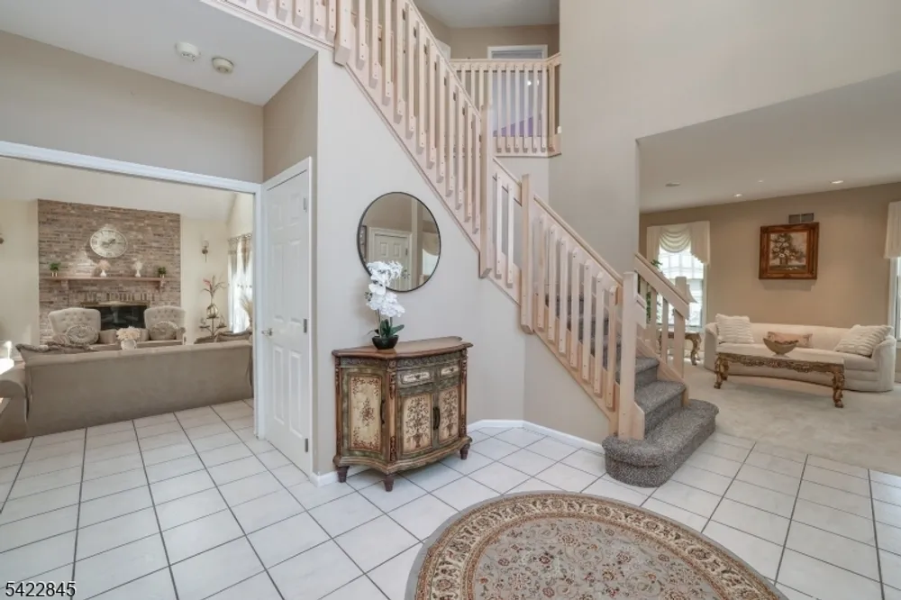 15 Scenic Dr, Mercer, Ewing Township, NJ 08628