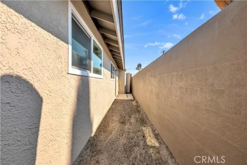 470 W Kimball Ave, Hemet, CA 92543
