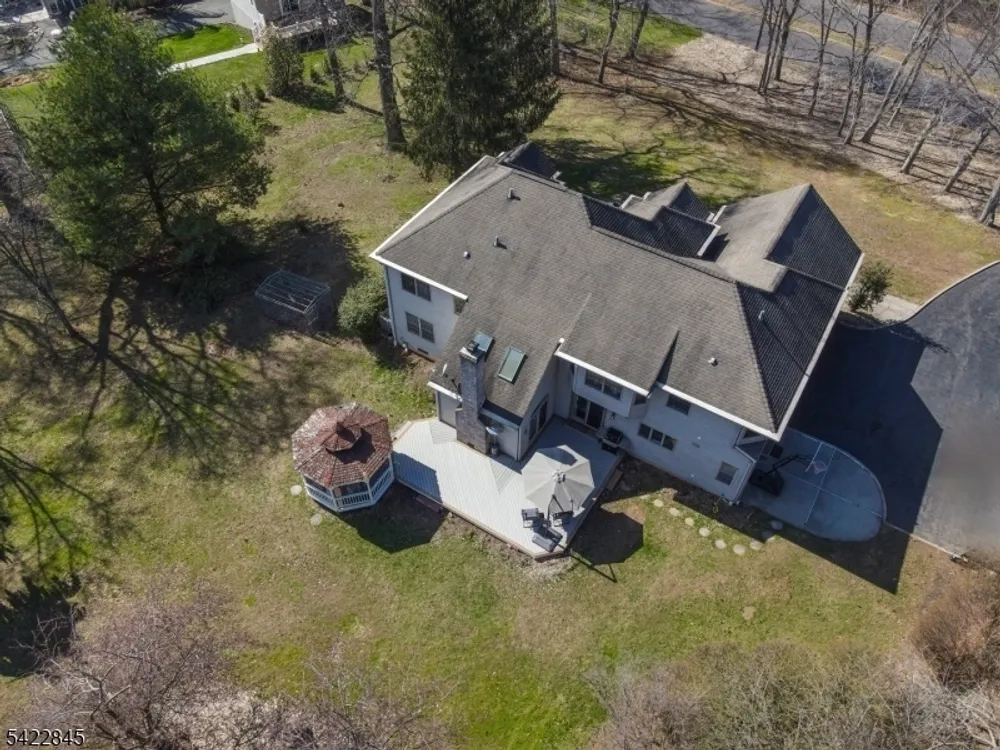 15 Scenic Dr, Mercer, Ewing Township, NJ 08628