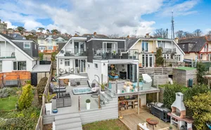 Yannon Drive, Teignmouth, Devon, TQ14 photo