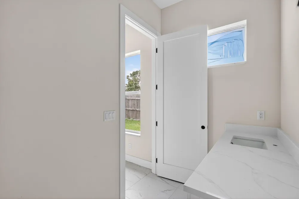 1974 SW Idaho Ln, Port St Lucie, FL 34953