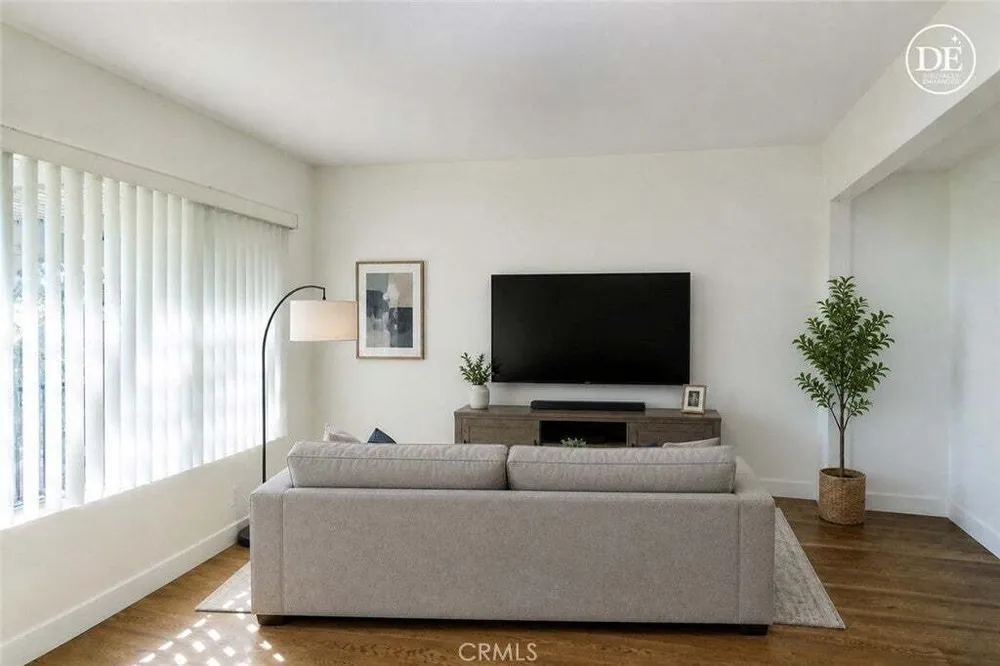 11601 Tampa Ave, Porter Ranch, CA 91326-1433