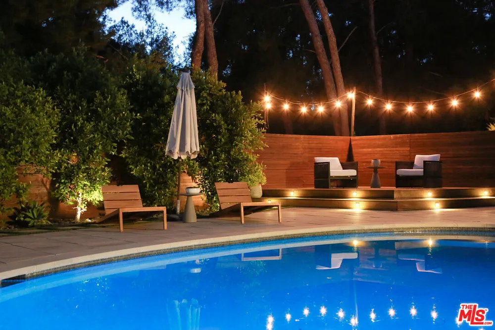 11801 Susan Dr, Granada Hills, CA 91344