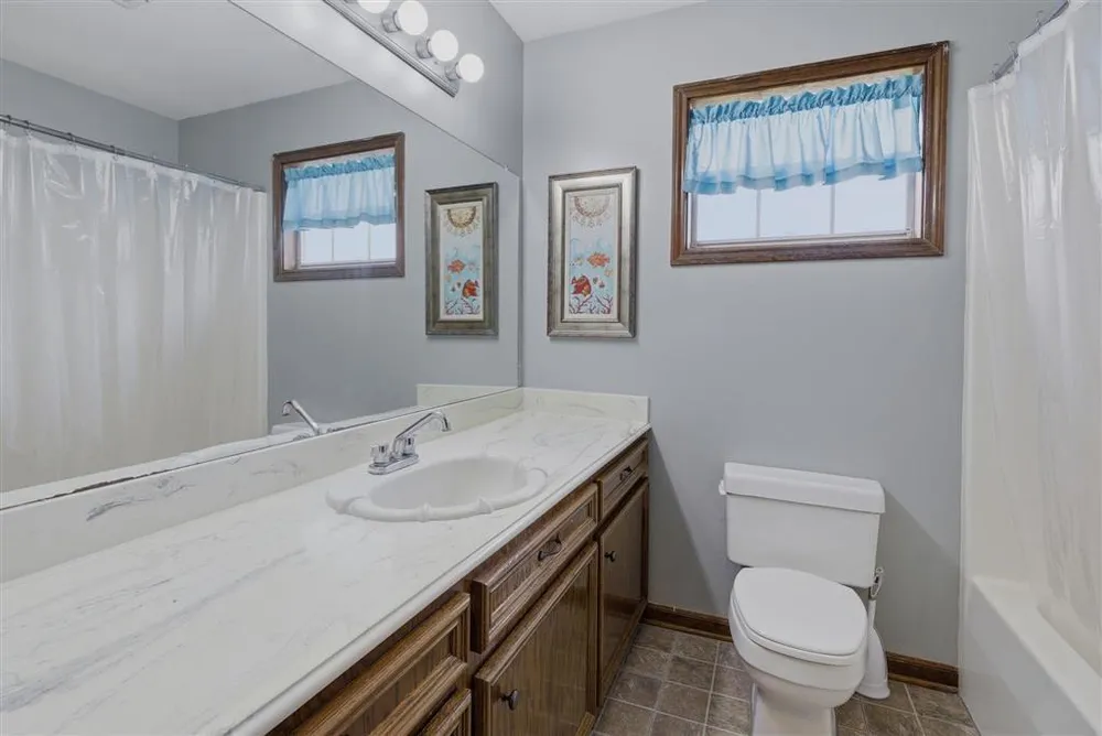 40 Poinsetta Rd, Sulphur, LA 70663-6531