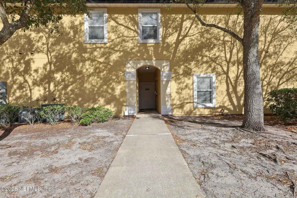 4240 Migration Dr, Jacksonville, FL 32257