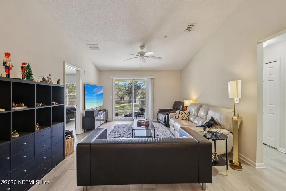 4240 Migration Dr, Jacksonville, FL 32257