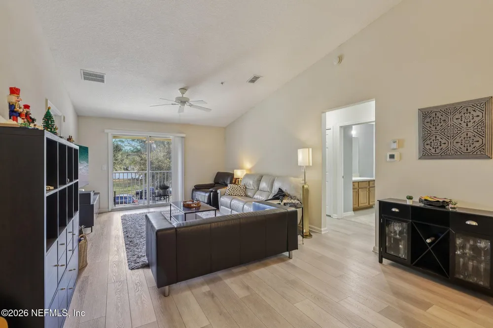 4240 Migration Dr, Jacksonville, FL 32257