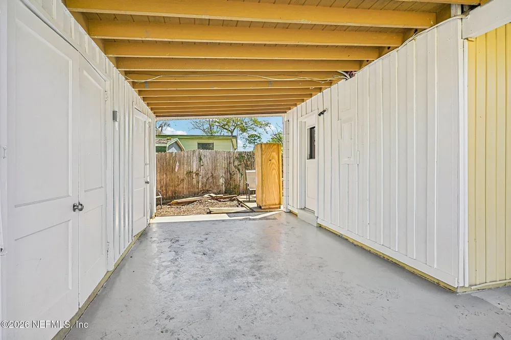 1044 Halifax Rd, Jacksonville, FL 32216