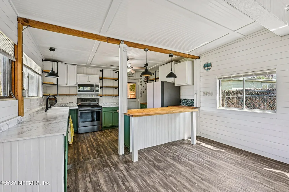 1044 Halifax Rd, Jacksonville, FL 32216