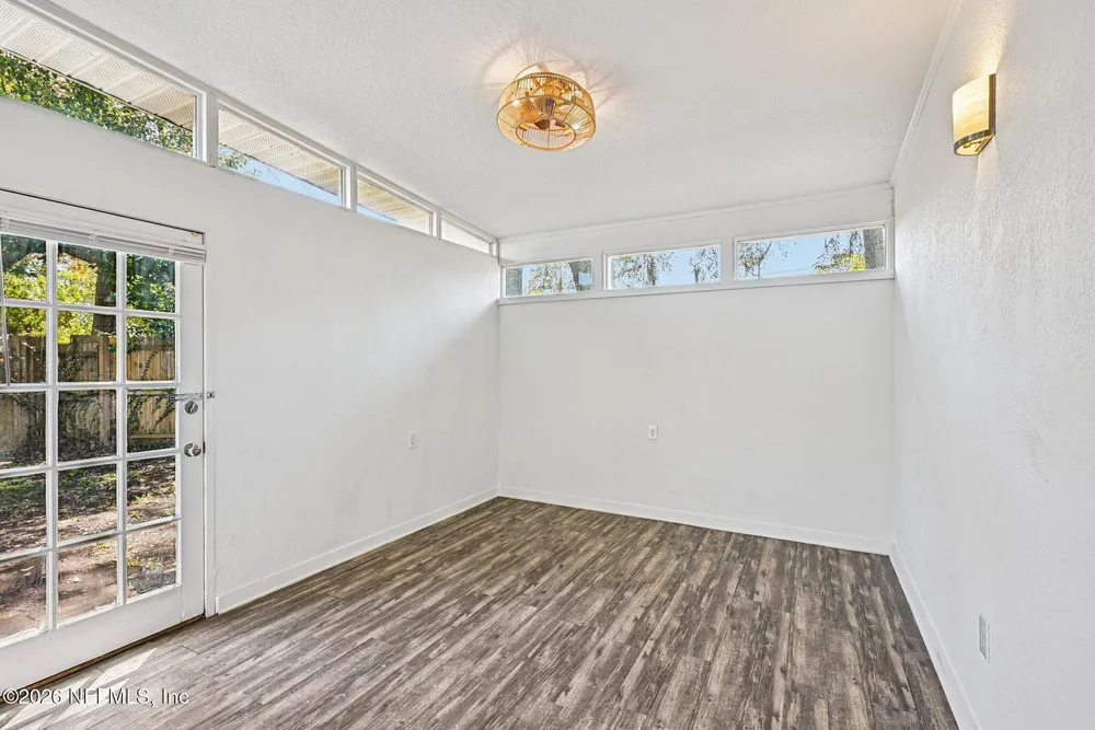 1044 Halifax Rd, Jacksonville, FL 32216