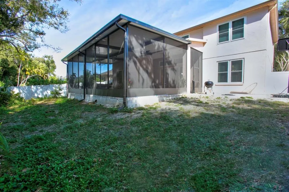 208 36th St NE, Bradenton, FL 34208