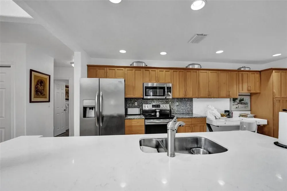 2525 SE 7th Dr, Pompano Beach, FL 33062