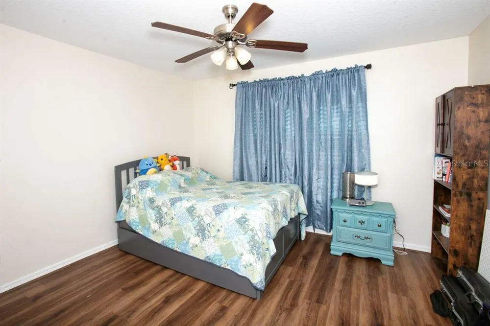208 36th St NE, Bradenton, FL 34208