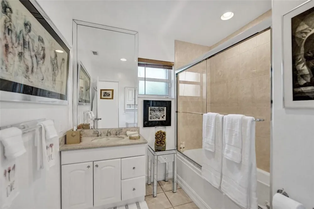 2525 SE 7th Dr, Pompano Beach, FL 33062