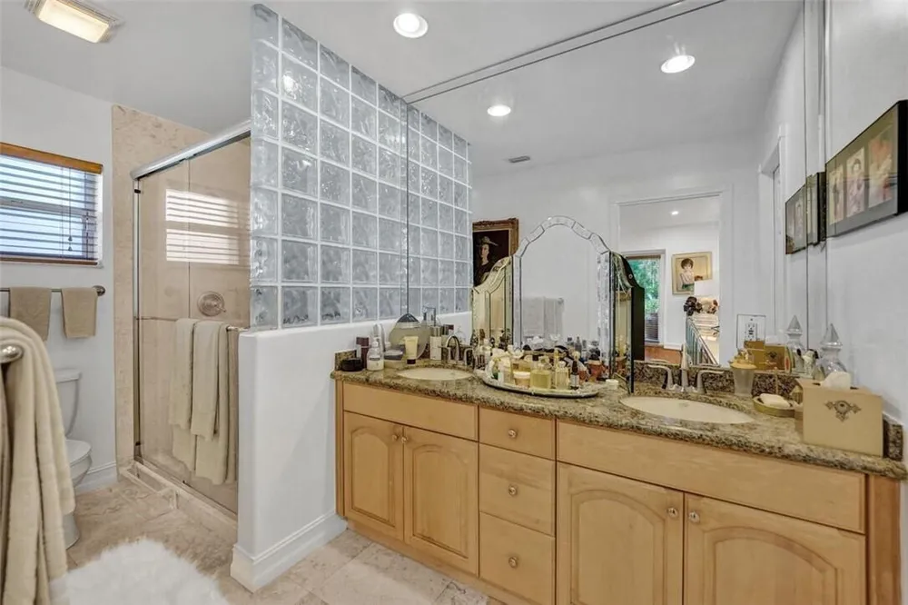 2525 SE 7th Dr, Pompano Beach, FL 33062