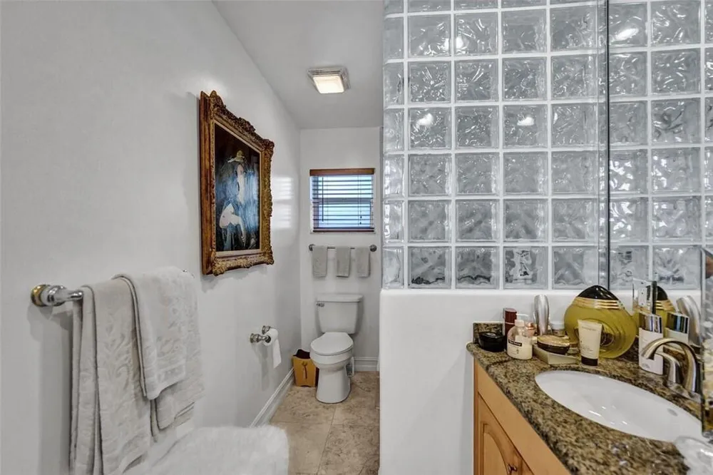 2525 SE 7th Dr, Pompano Beach, FL 33062