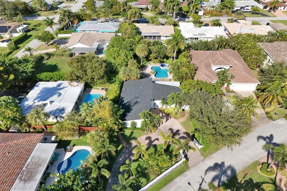 2525 SE 7th Dr, Pompano Beach, FL 33062