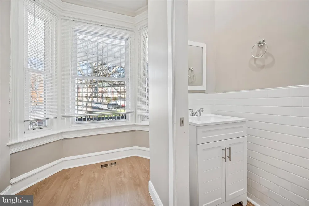 1338 Wagner Ave, Philadelphia, PA 19141