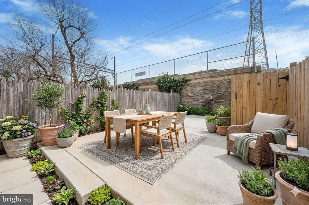 1338 Wagner Ave, Philadelphia, PA 19141