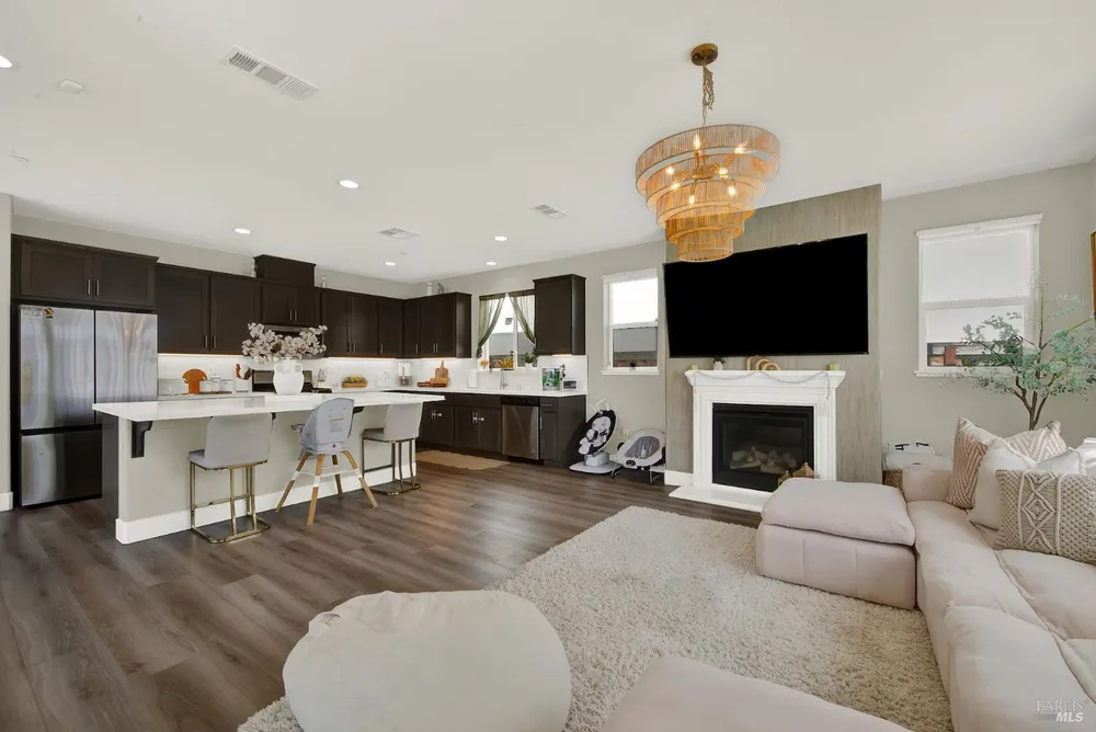 1501 Nightfall Ln, Fairfield, CA 94533