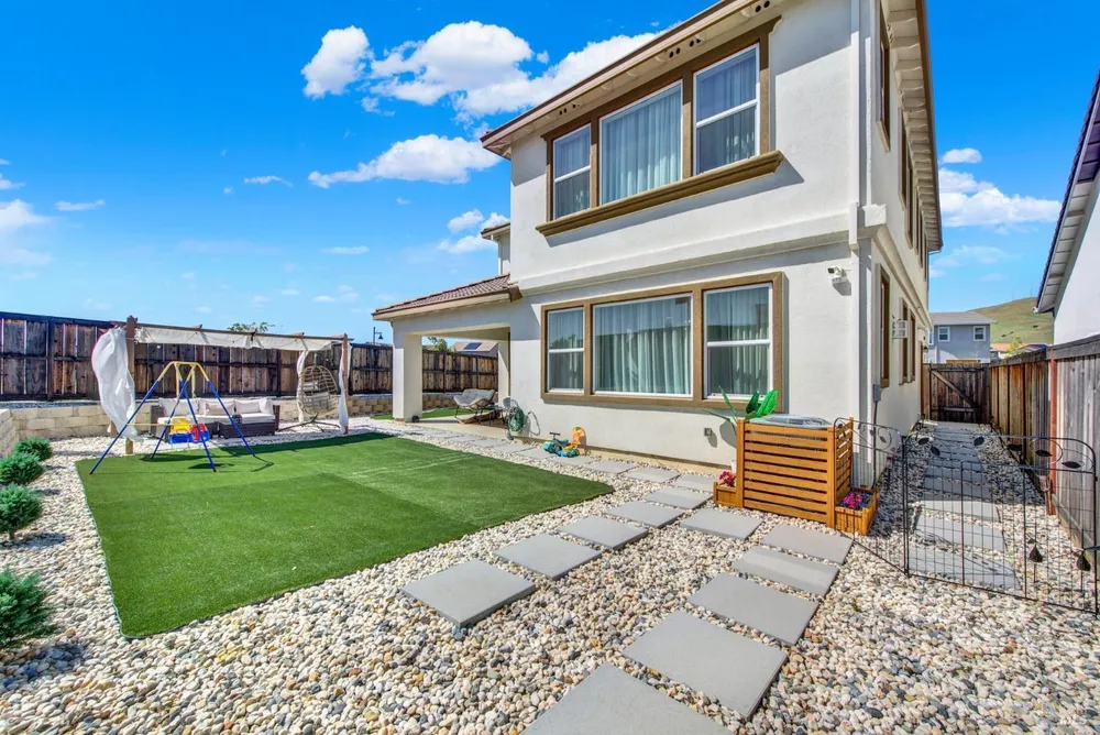 1501 Nightfall Ln, Fairfield, CA 94533