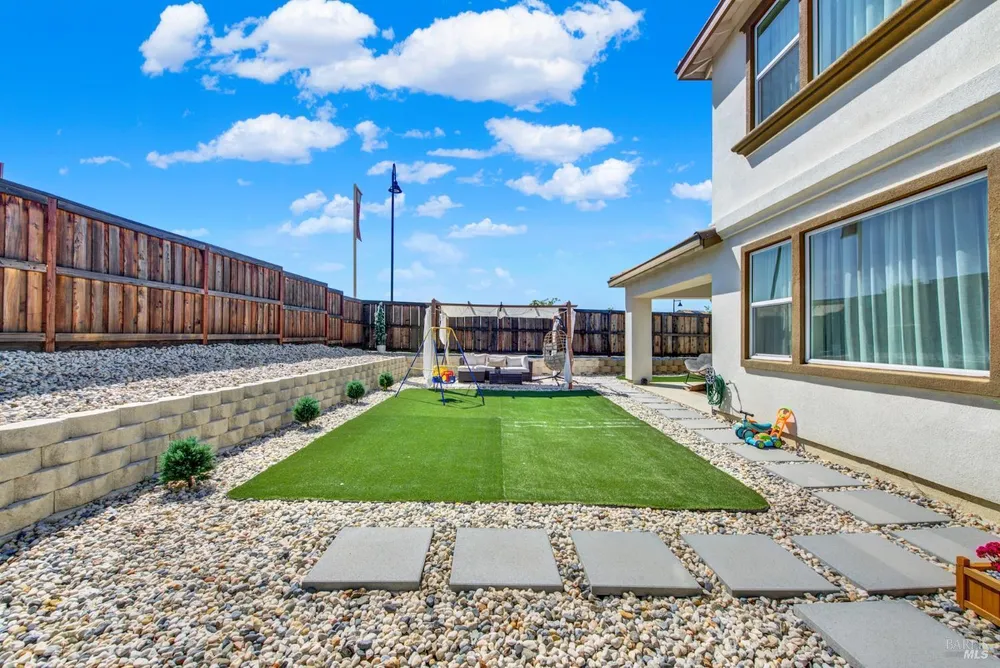 1501 Nightfall Ln, Fairfield, CA 94533