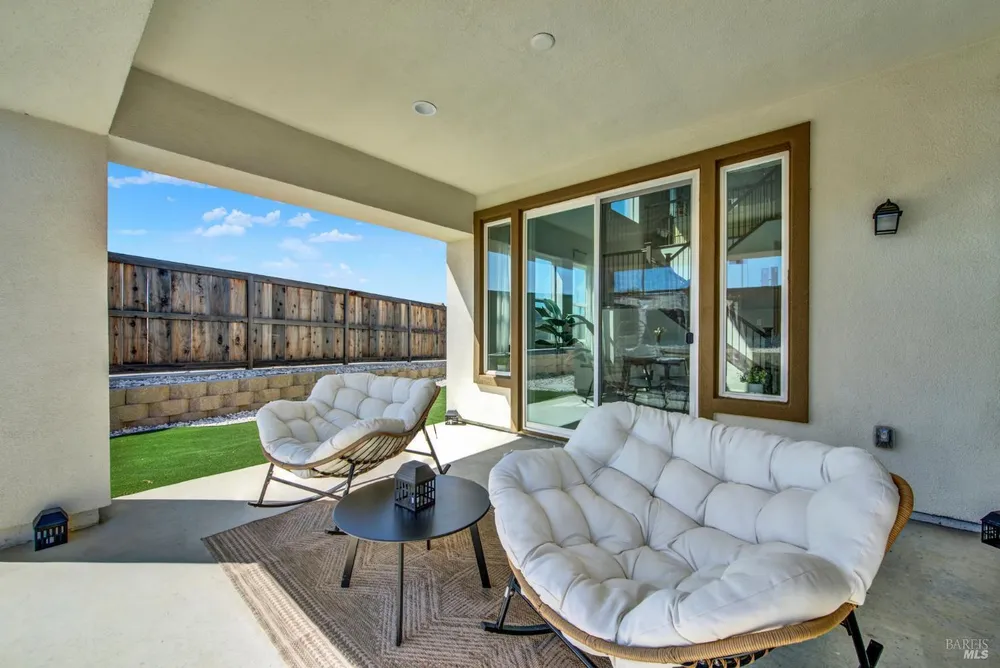 1501 Nightfall Ln, Fairfield, CA 94533