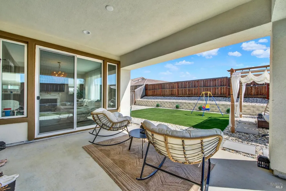 1501 Nightfall Ln, Fairfield, CA 94533