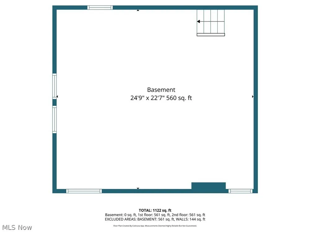 13620 S Parkway Dr, Garfield Heights, OH 44105