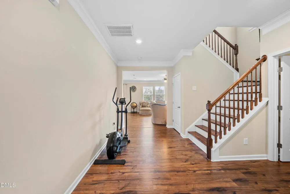 105 Autumn Crest Ln, Fuquay-Varina, NC 27526