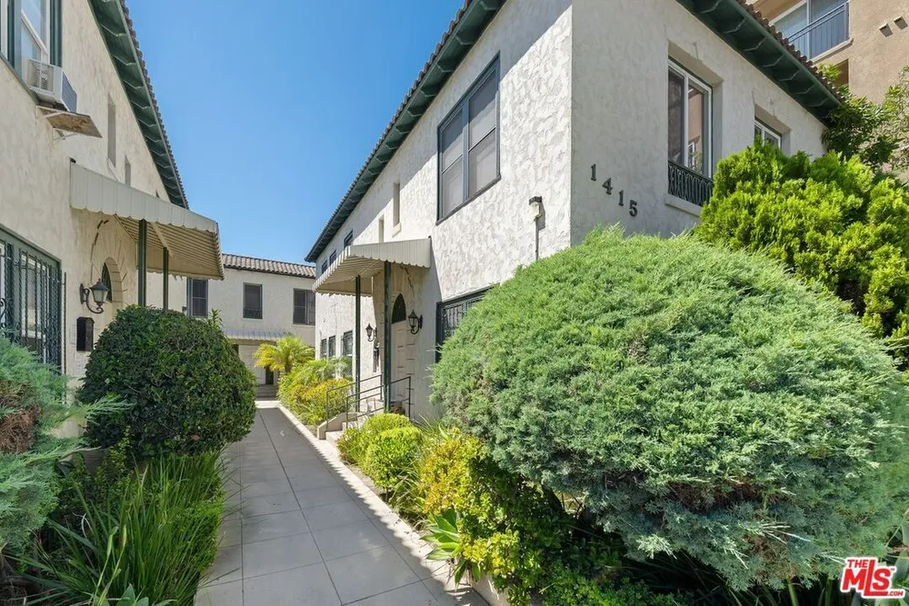 1415 S ST ANDREWS PL, South Los Angeles, CA 90019