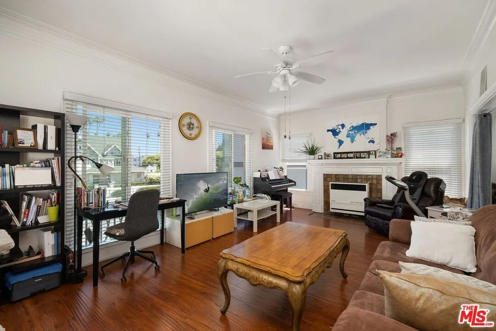 1415 S ST ANDREWS PL, South Los Angeles, CA 90019