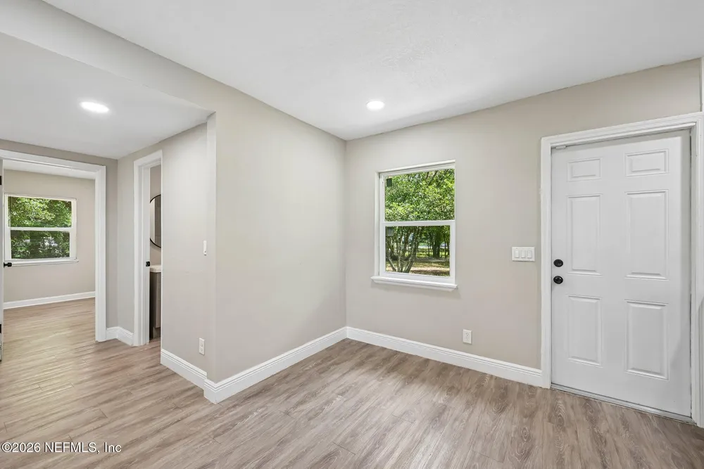 10554 Dobell Rd, Jacksonville, FL 32246
